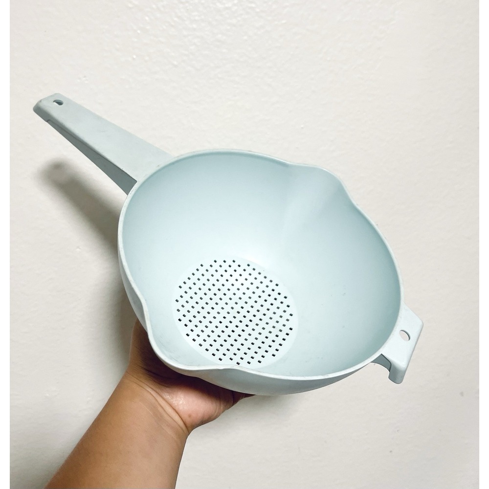 Vintage Tupperware Colander Strainer Large 2 qt #1523 Mint Blue